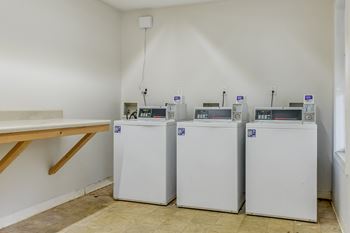 Washer Dryer at Waldan Pond Apartments, Acworth, GA